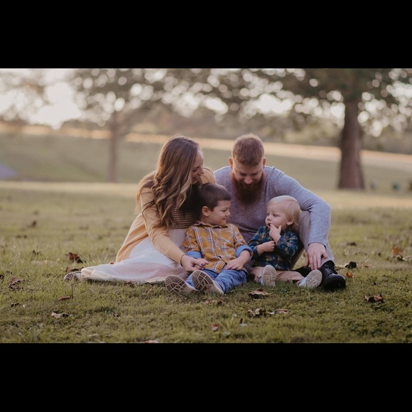 Meet your Posher, Samantha - Picture 2 of 2